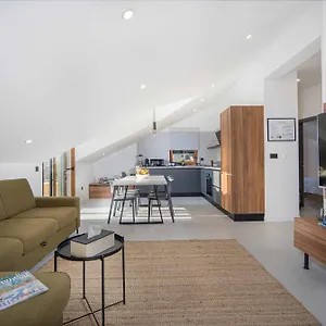 Appartement Oleander Urban Suites, High-speed Internet, At 250, Pet Friendly, Trogir